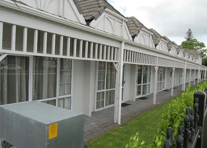 Lake Rotorua Hotel