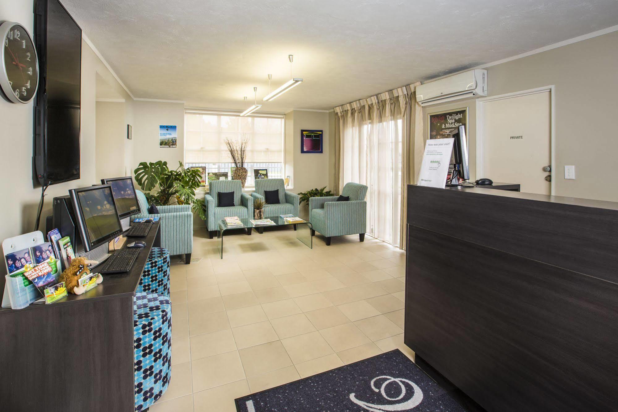 Hotel Lake Rotorua Hotel 4*